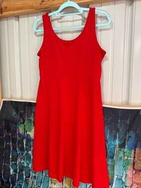 Classic Red Sleeveless Midi Dress - Timeless Everyday Style